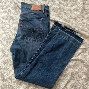 Women Levi’s 724 High Rise Straight Jeans